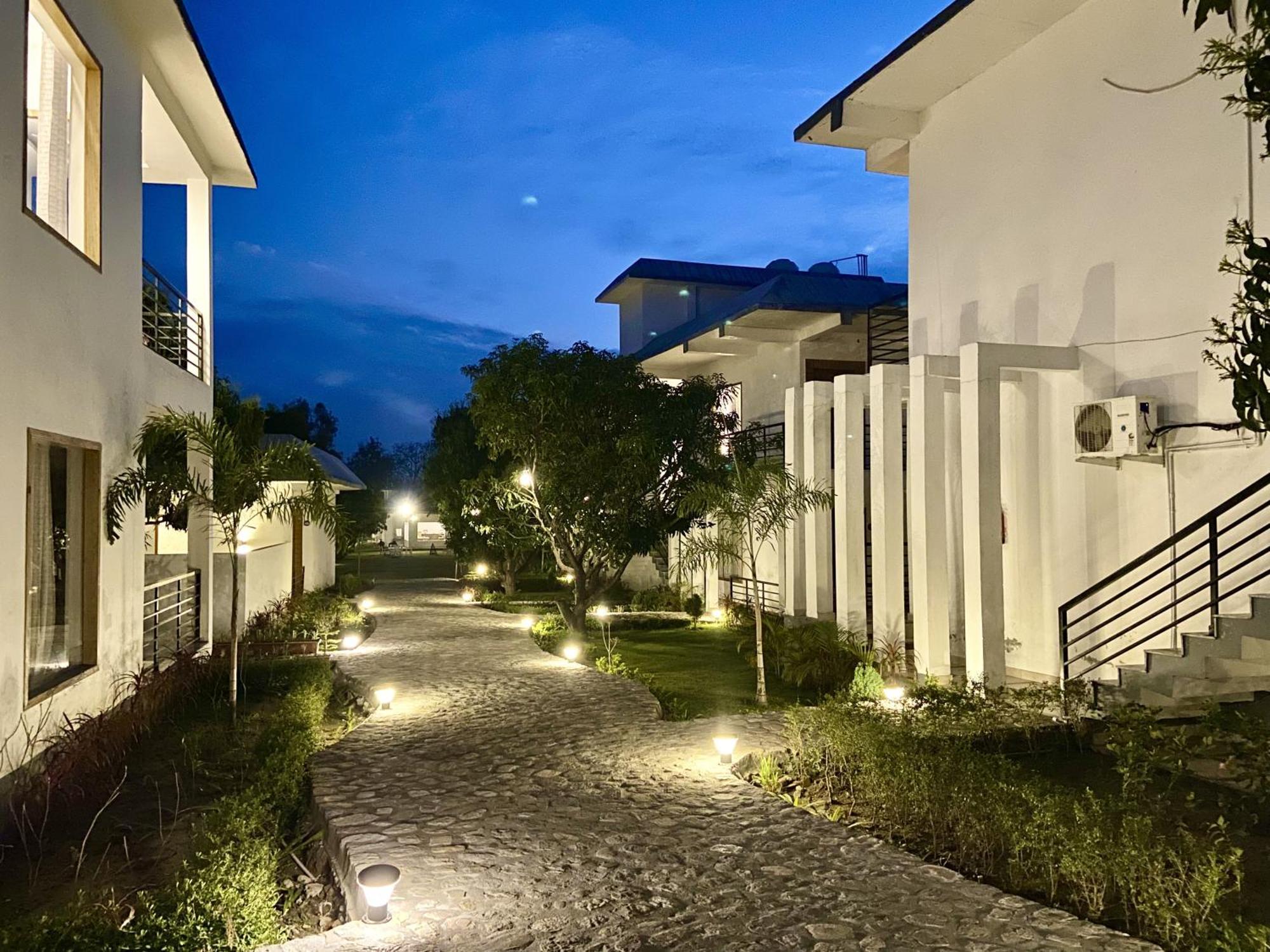 The White Oak Corbett Spa & Resort Ramnagar  Exterior photo
